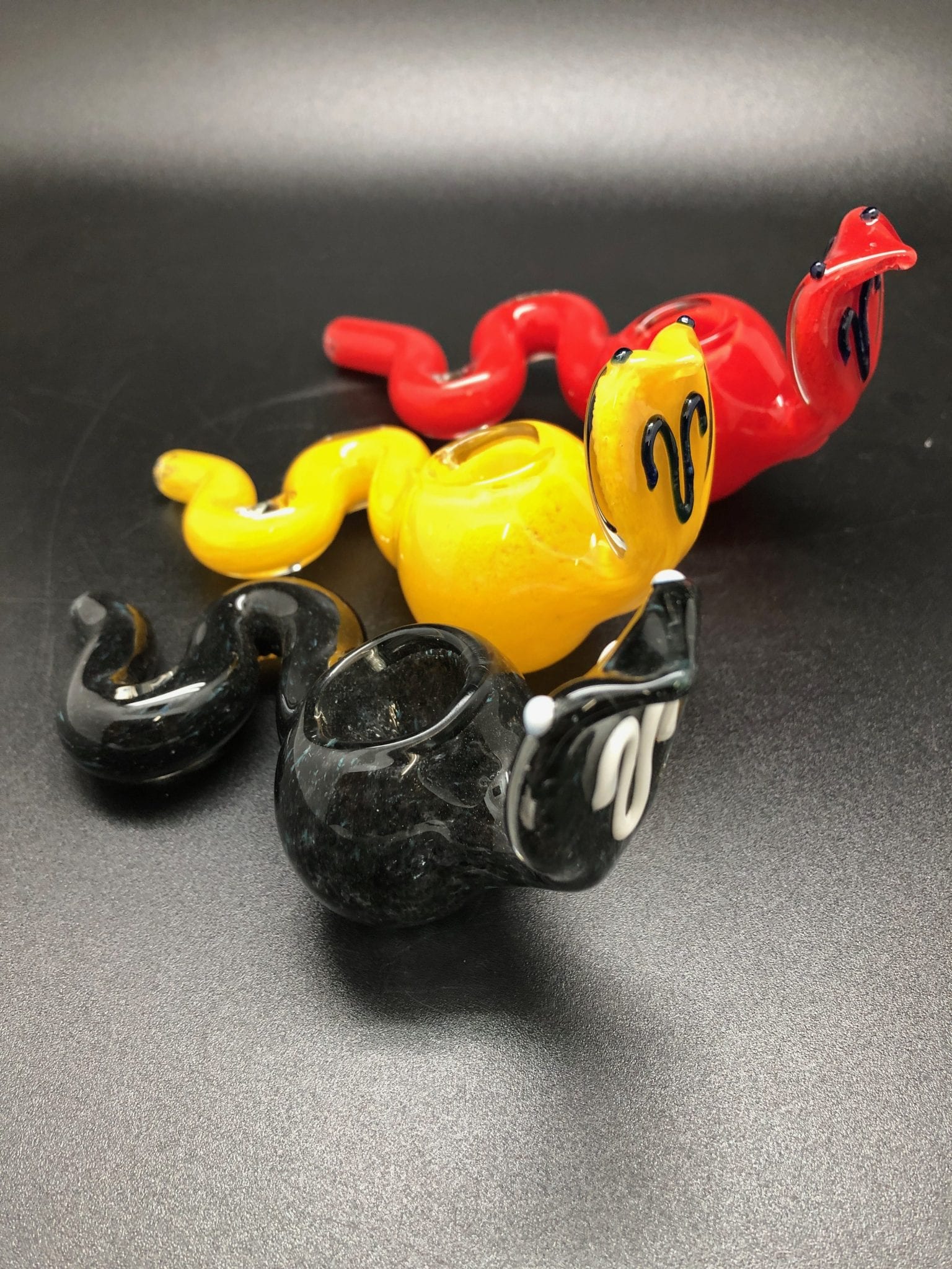 ASSORTED COLOR COBRA SNAKE PIPE ANP03 — Himalayan Group Inc.